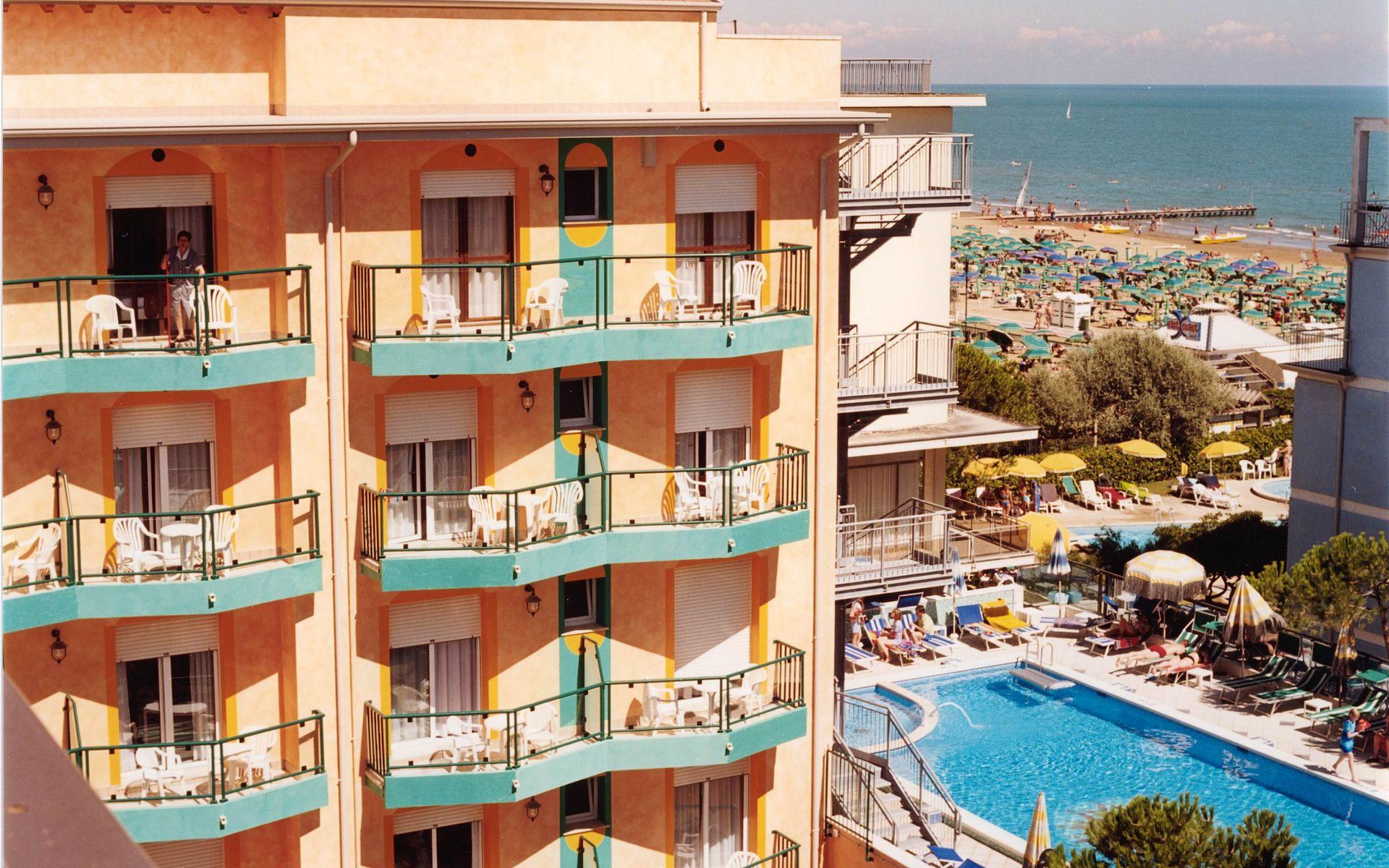 Hotel Kennedy Lido di Jesolo Esterno foto