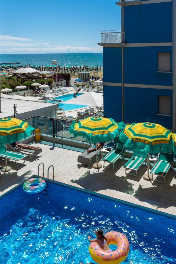 Hotel Kennedy Lido di Jesolo Esterno foto